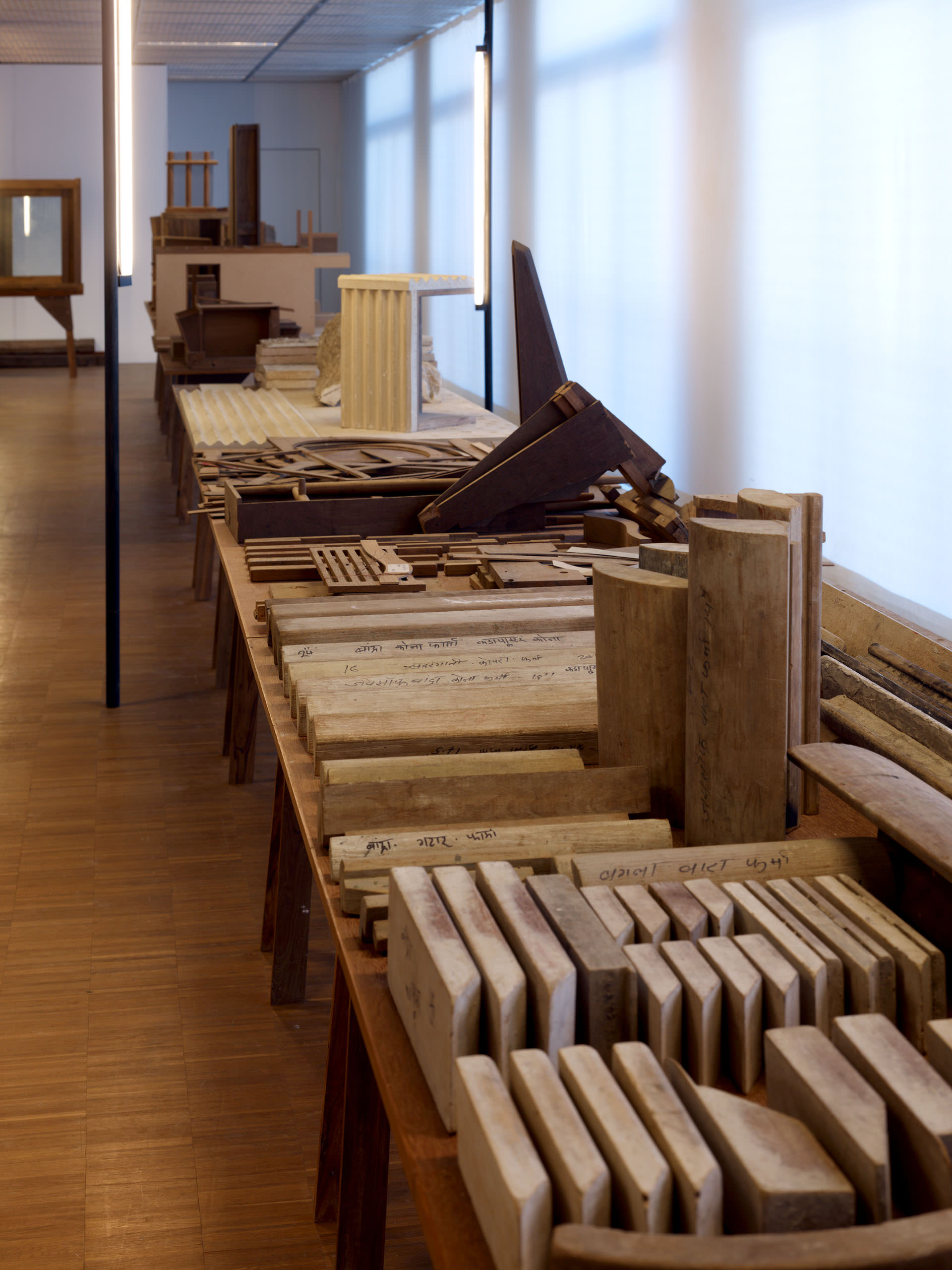 E11328 AP45 028204 j2560